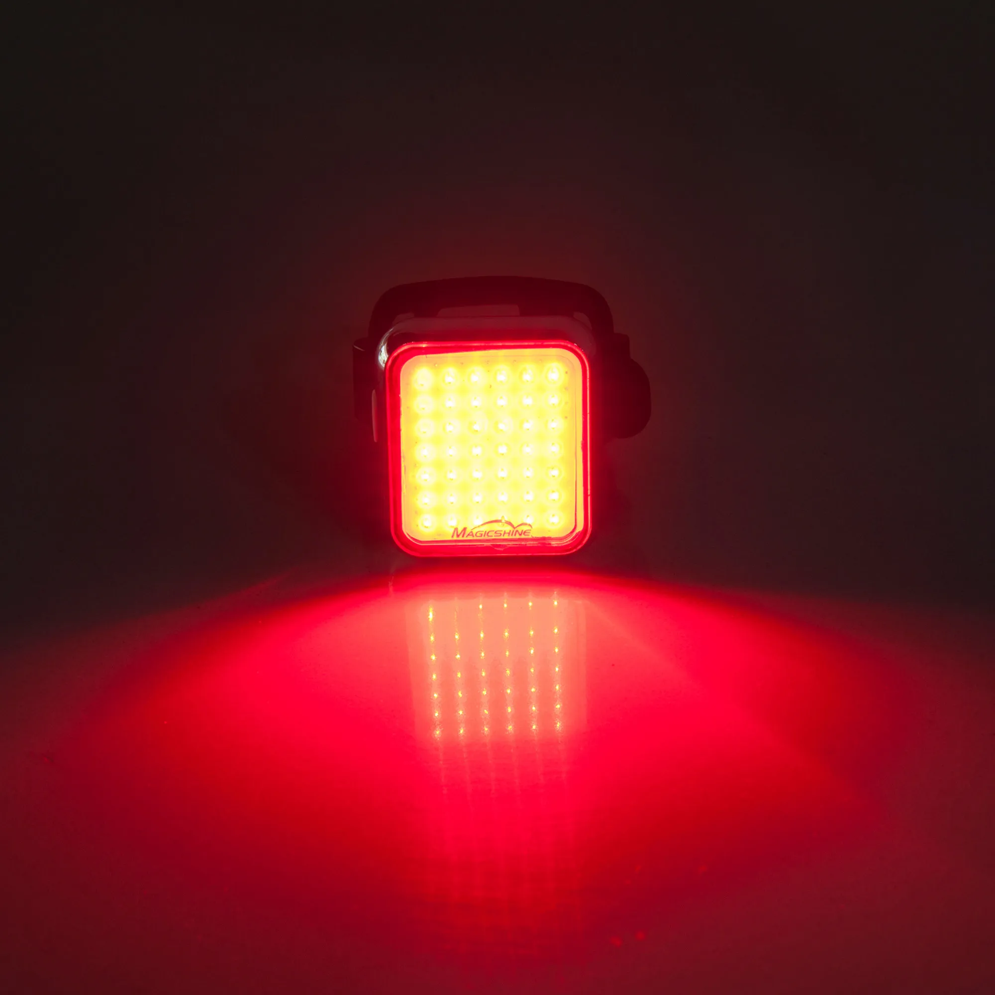 lampara-trasera-para-bicicleta-de-60-lumens-recargable-usb-magic-shine-4