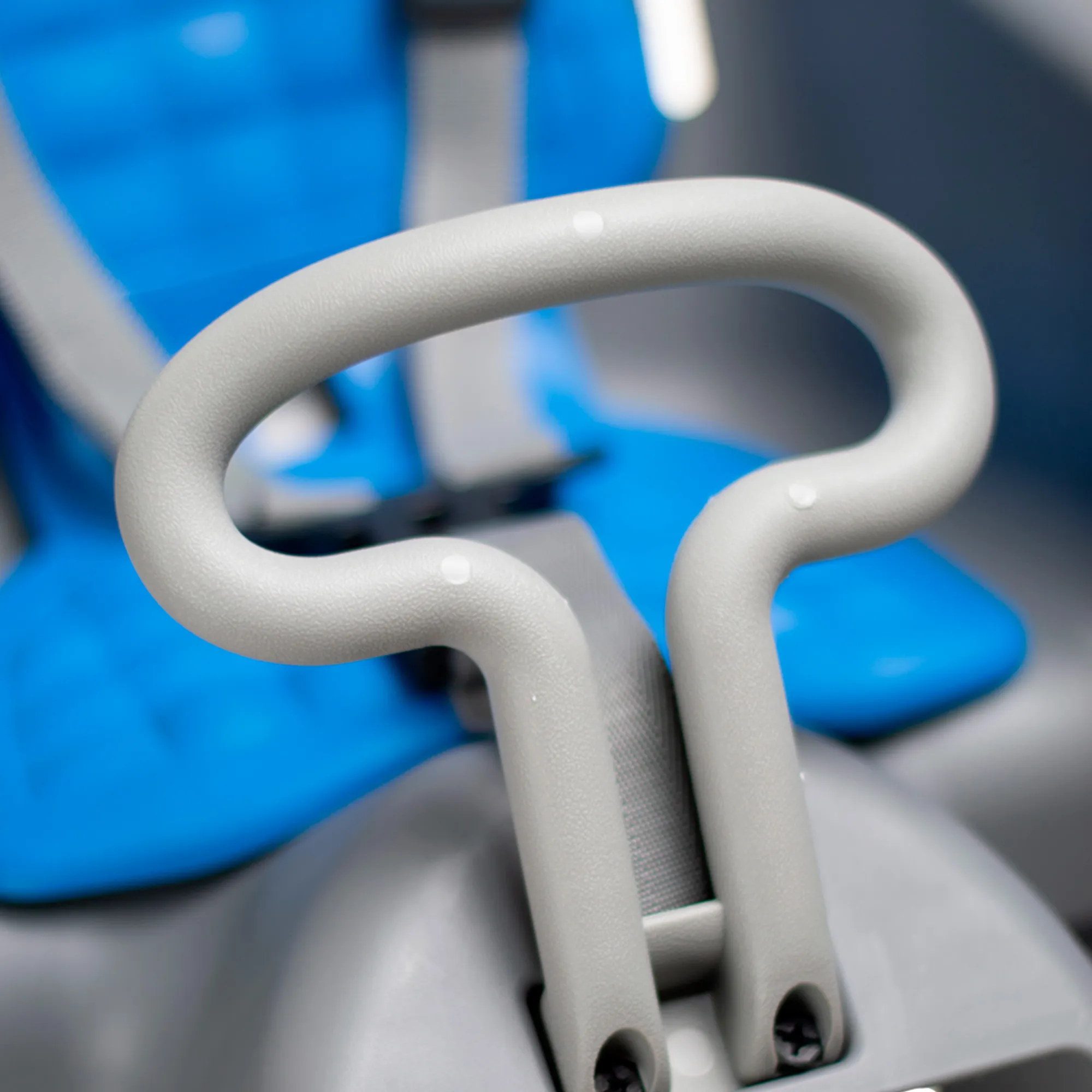 porta-bebe-trasero-gris-con-azul-peso-maximo-de-carga-22kg-310x250x760-gh-511-4