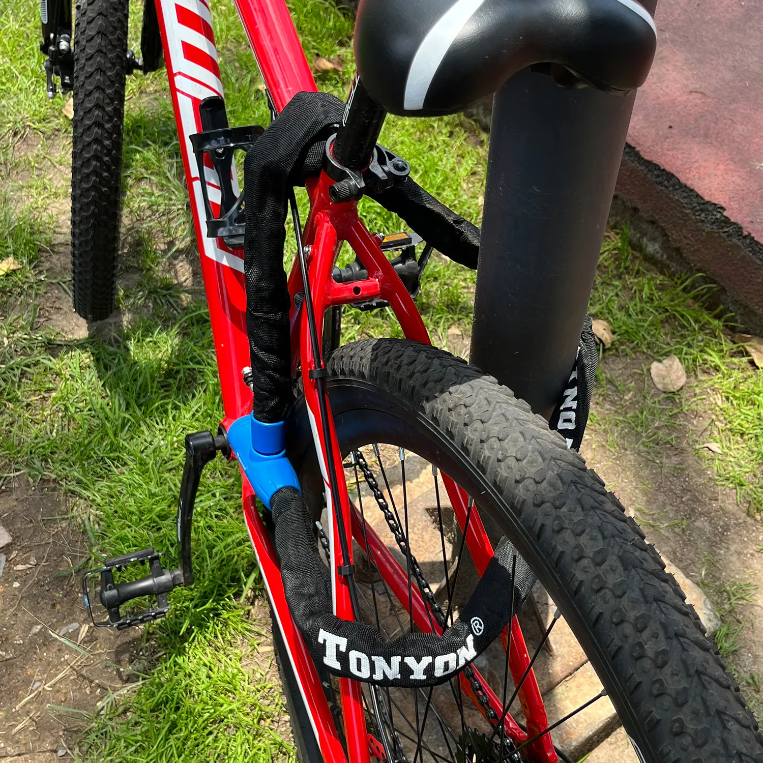 candado-de-cadena-para-bicicleta-l150cm-g8mm-s5-10-no-8-chain-azul-tonyon-4