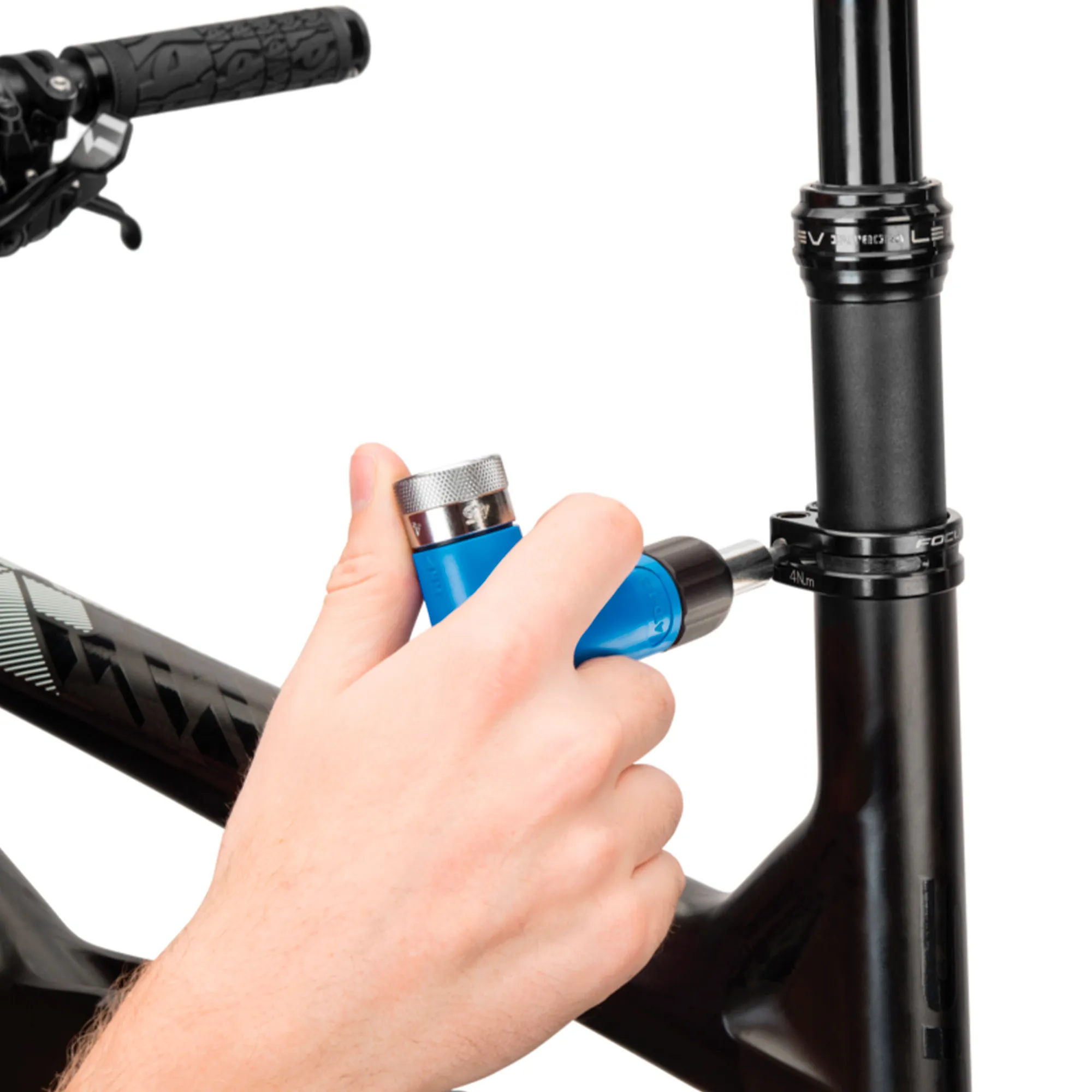 torquimetro-ajustable-manualmente-4455556-newton-metros-atd-12-parktool-3