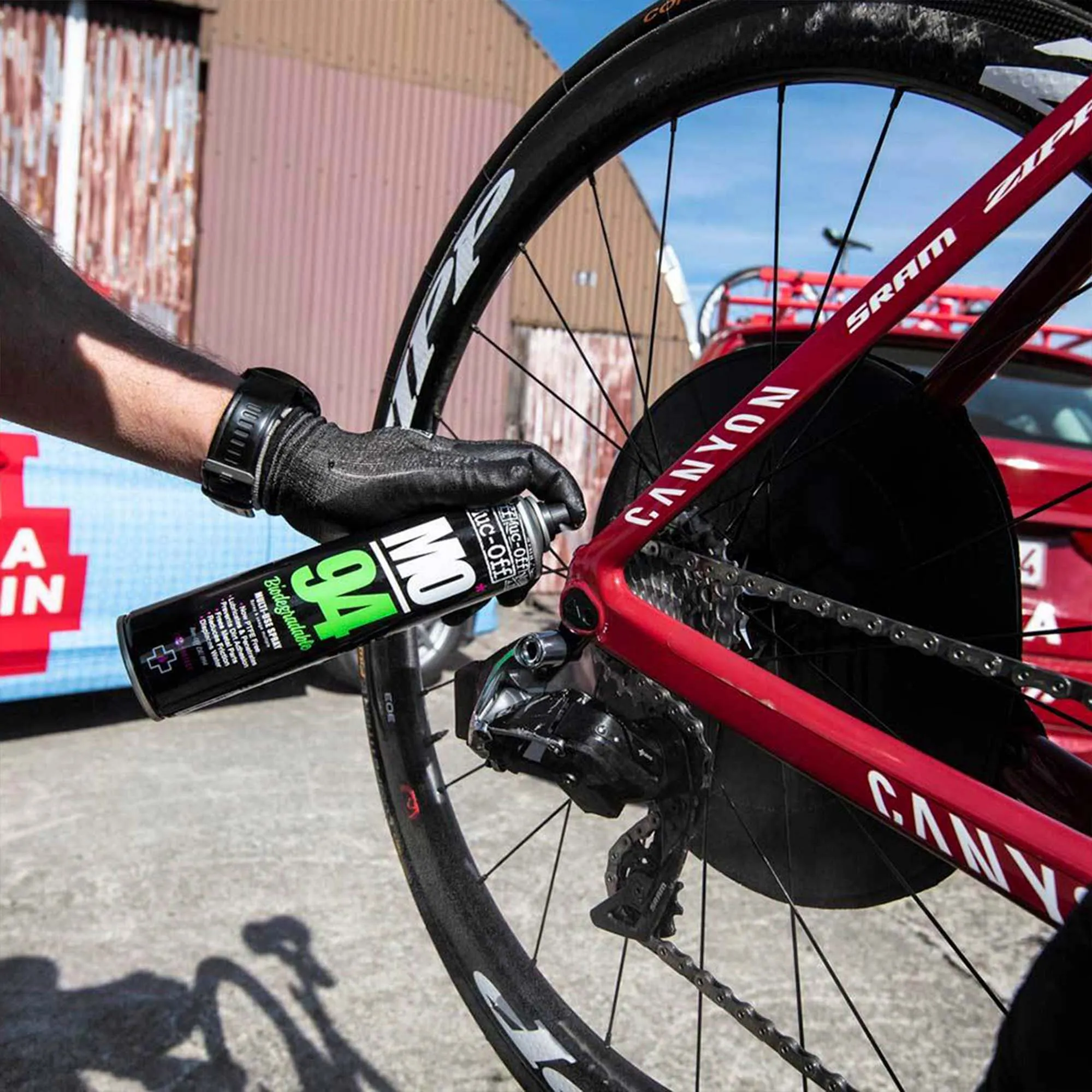 spray-multiusos-biodegradable-para-bicicleta-de-400-ml-muc-off-3