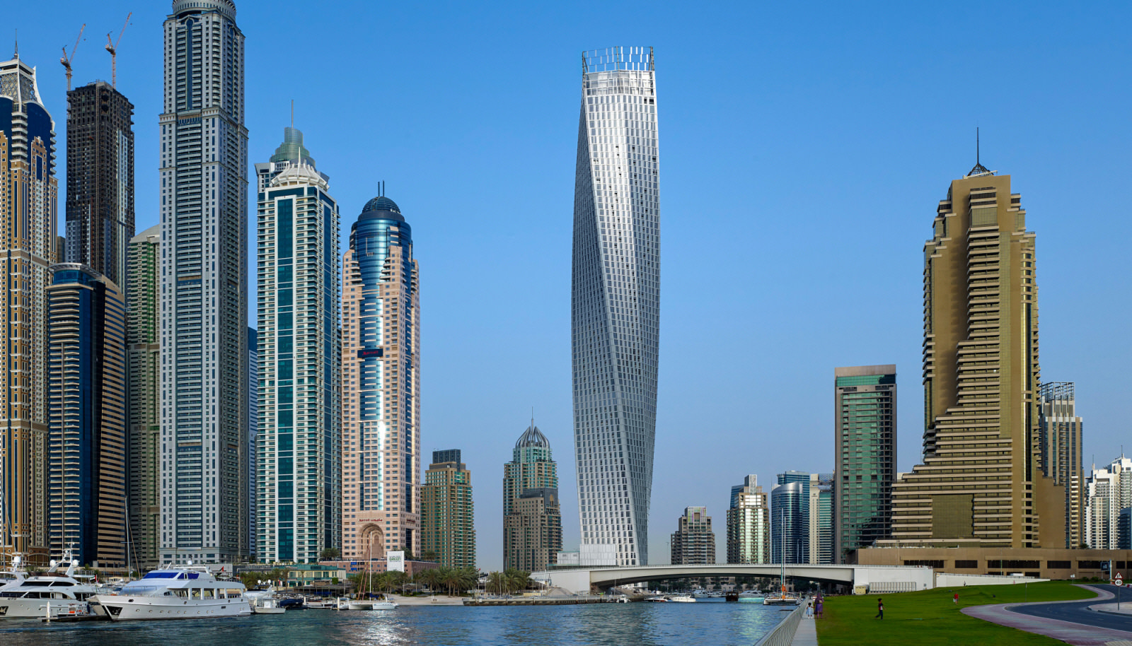 Cayan Tower in Dubai