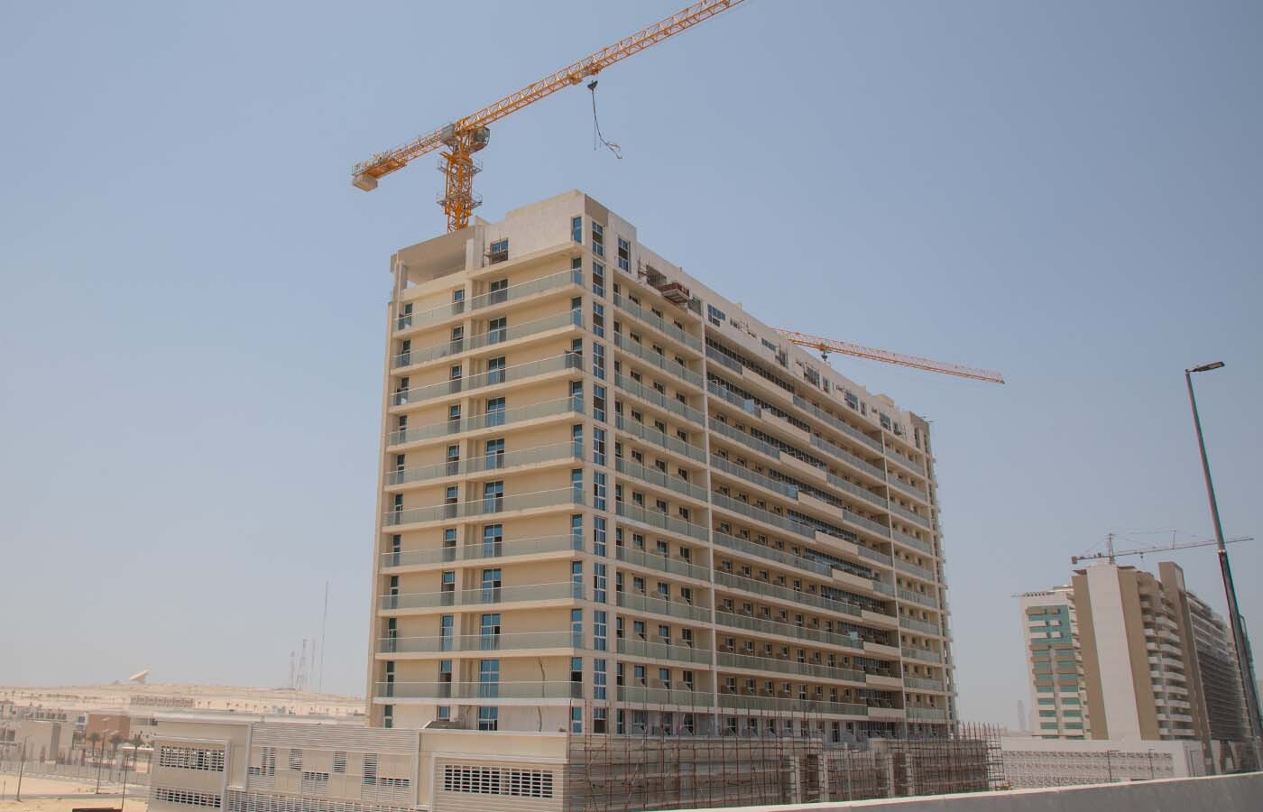 Azizi Plaza Apartments in Dubai