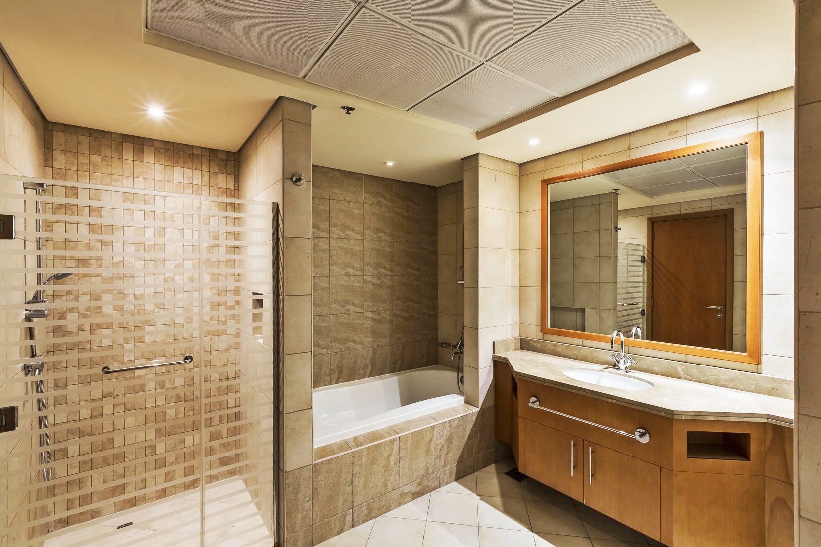 Al Fattan Marine Towers - Dubai — location on the map, prices and phases | Korter
