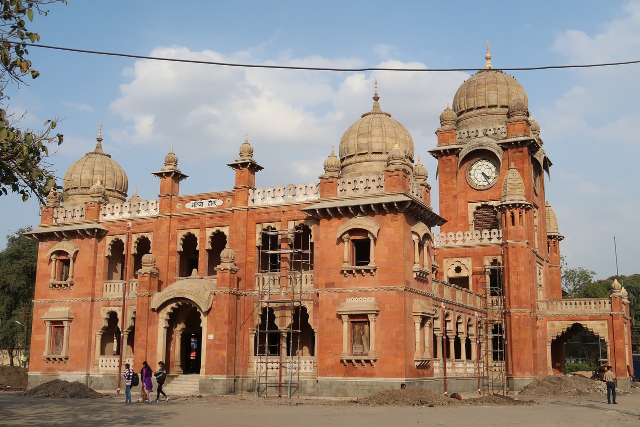 5-Day Cultural Journey through Indore Mandu Maheshwar Omkareshwar