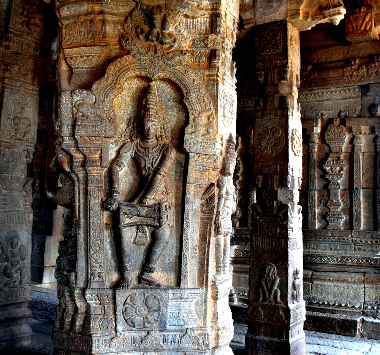 1-Day Exploration of Lepakshi