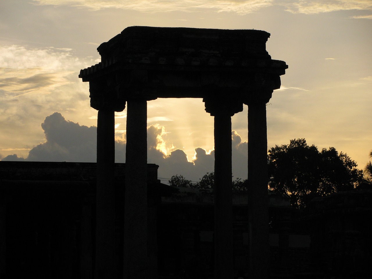 4-Day Cultural Exploration of Belur Halebidu Bahubali Temple