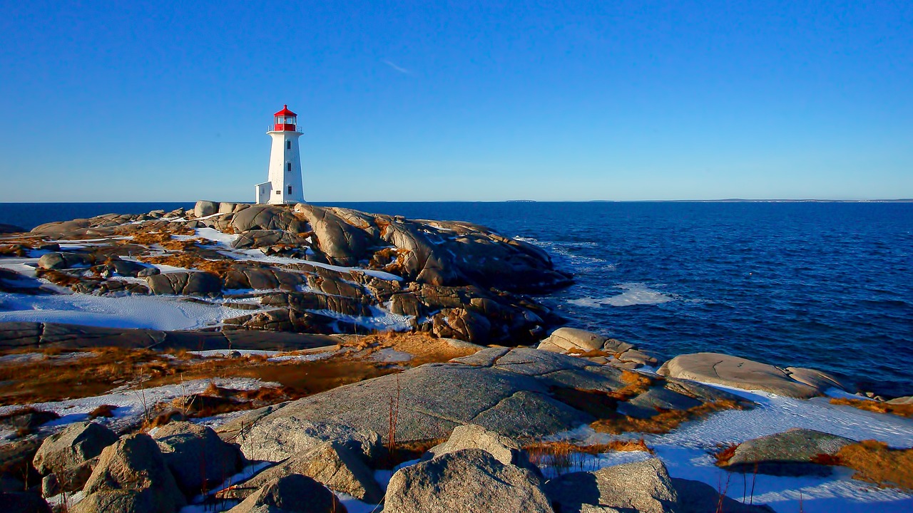 5-Day Adventure in Peggy's Cove and Cape Breton