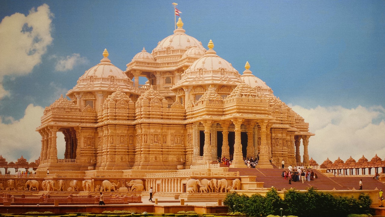 1-Day Exploration of Akshardham Temple and Behala