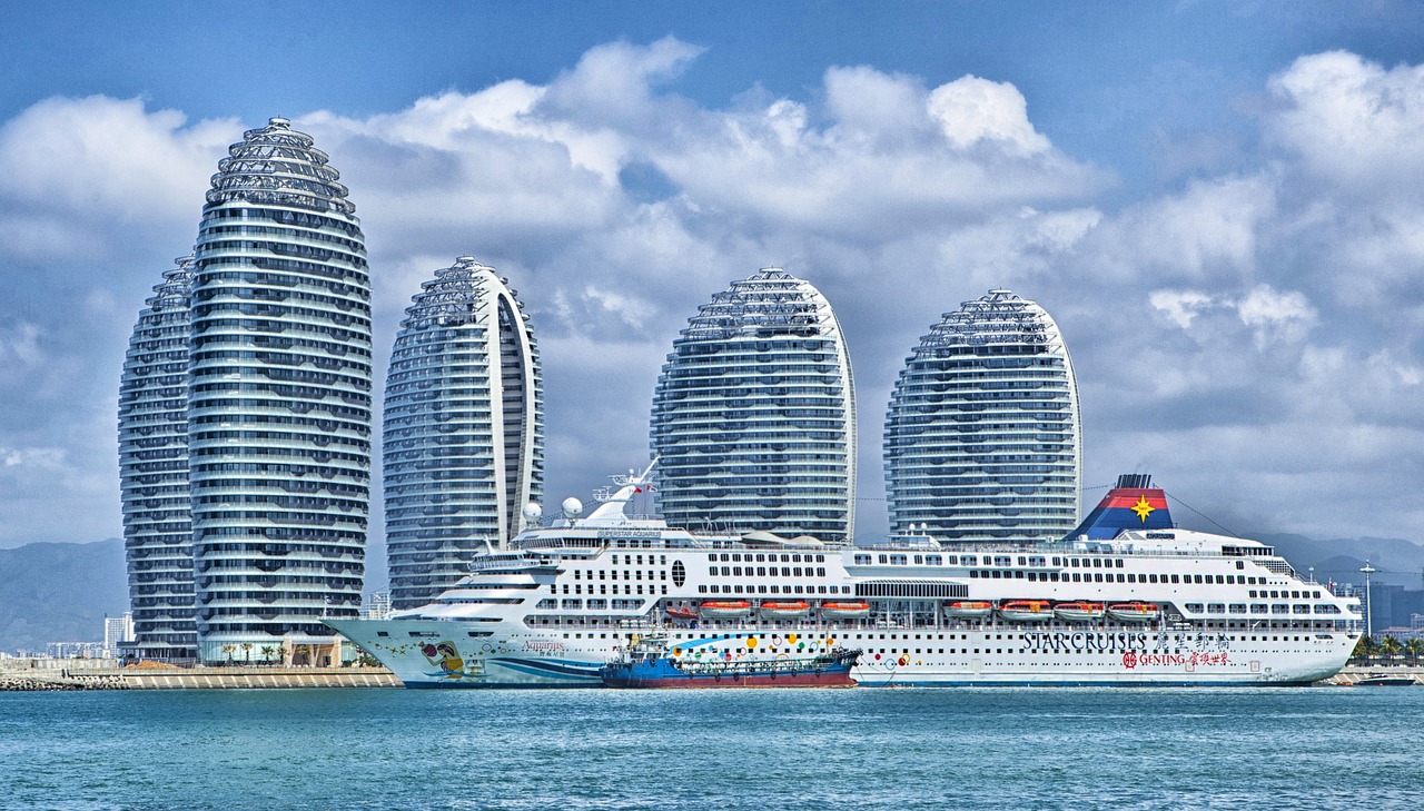 Hainan Island: Cultural Exploration and Duty-Free Shopping