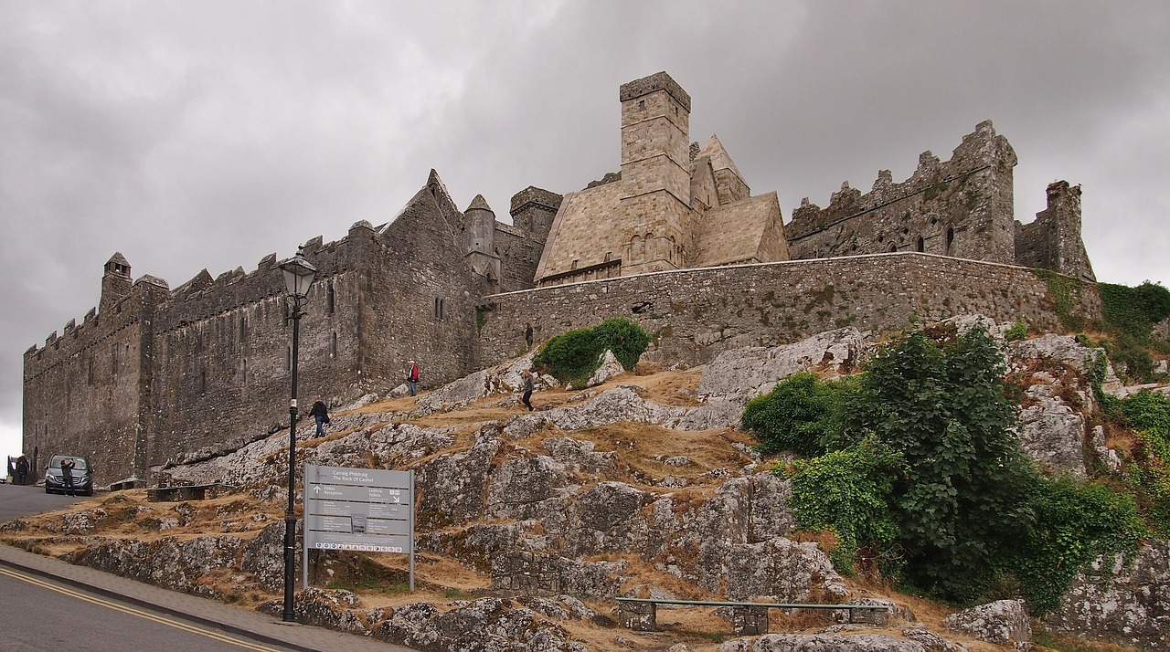 5-day Trip to Rock of Cashel, Ireland