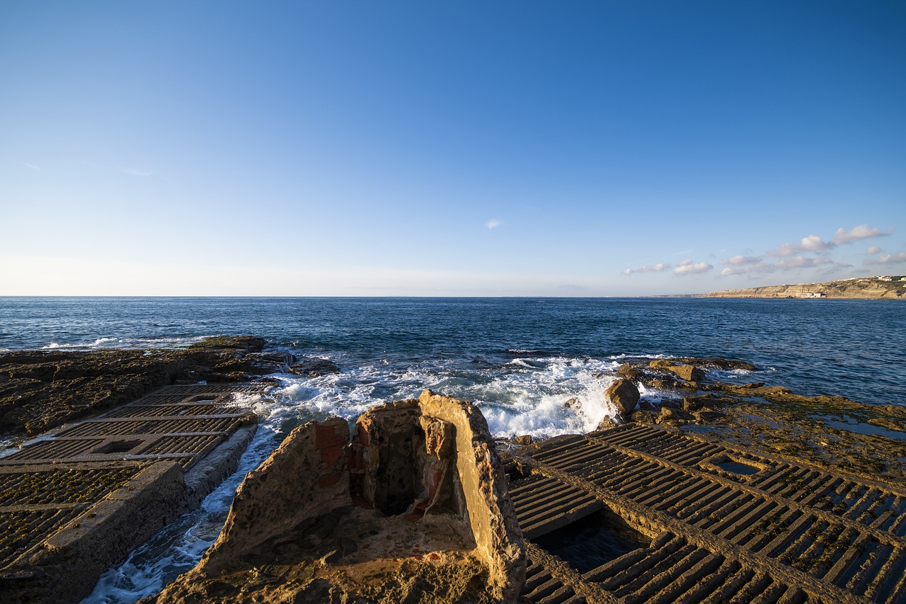 5-day Surfing Adventure in Lourinhã