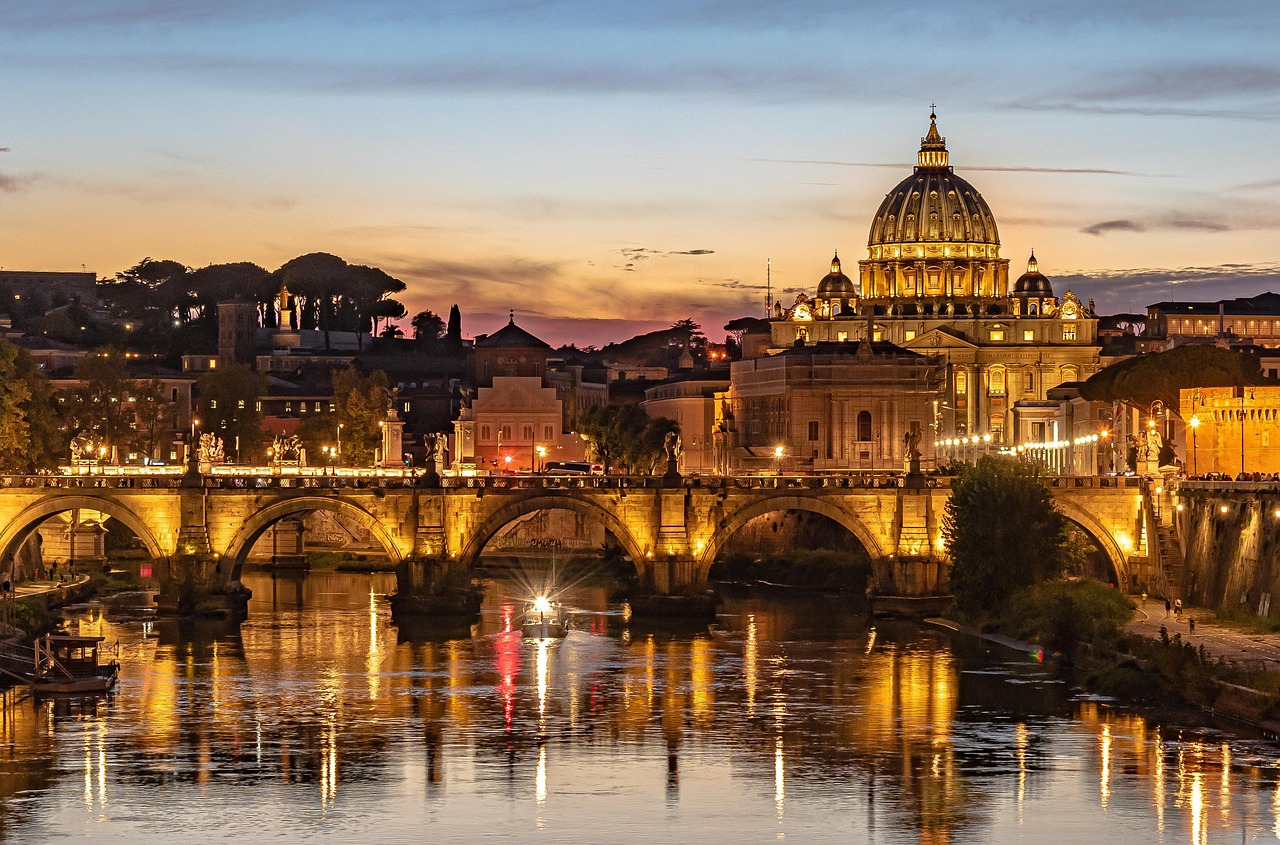 8-day Exploration of Rome with Colosseum Evening