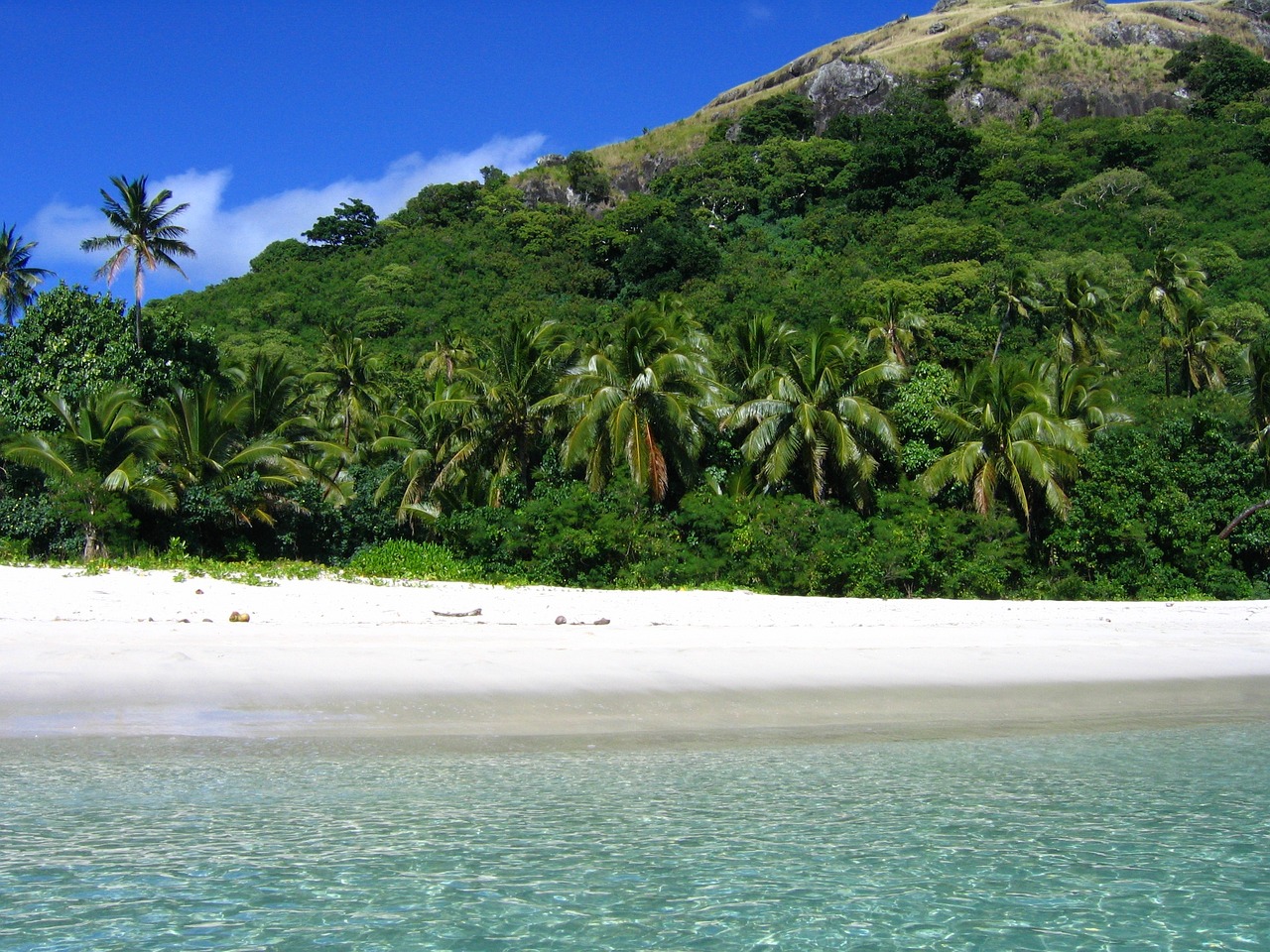 Island Paradise Escape: 2-Day Getaway in Yasawa Islands