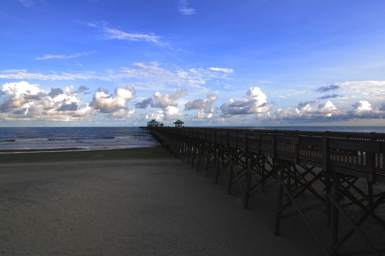 Folly Beach Adventure: Lighthouses, Beaches, and Local Eats