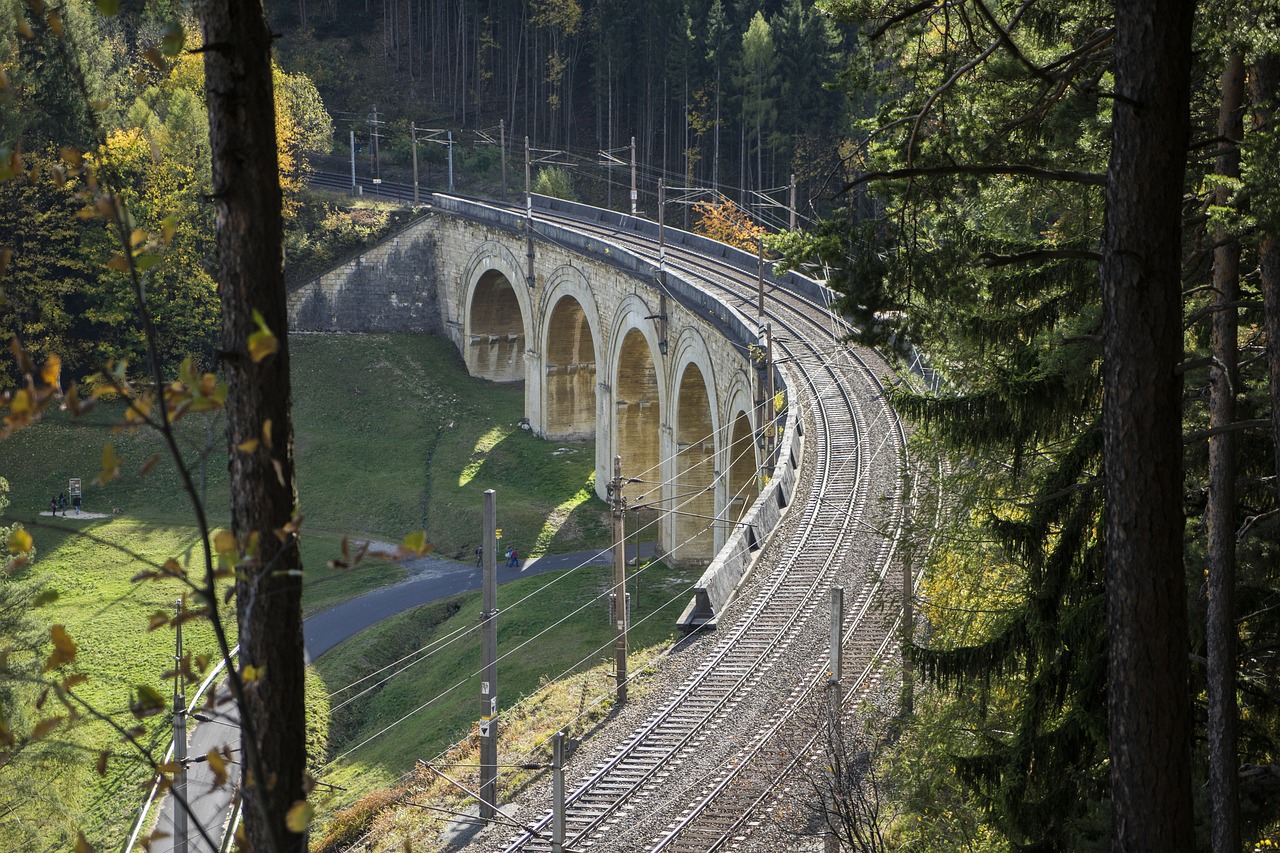 Semmering Day Trip: Alpine Dining and Scenic Views