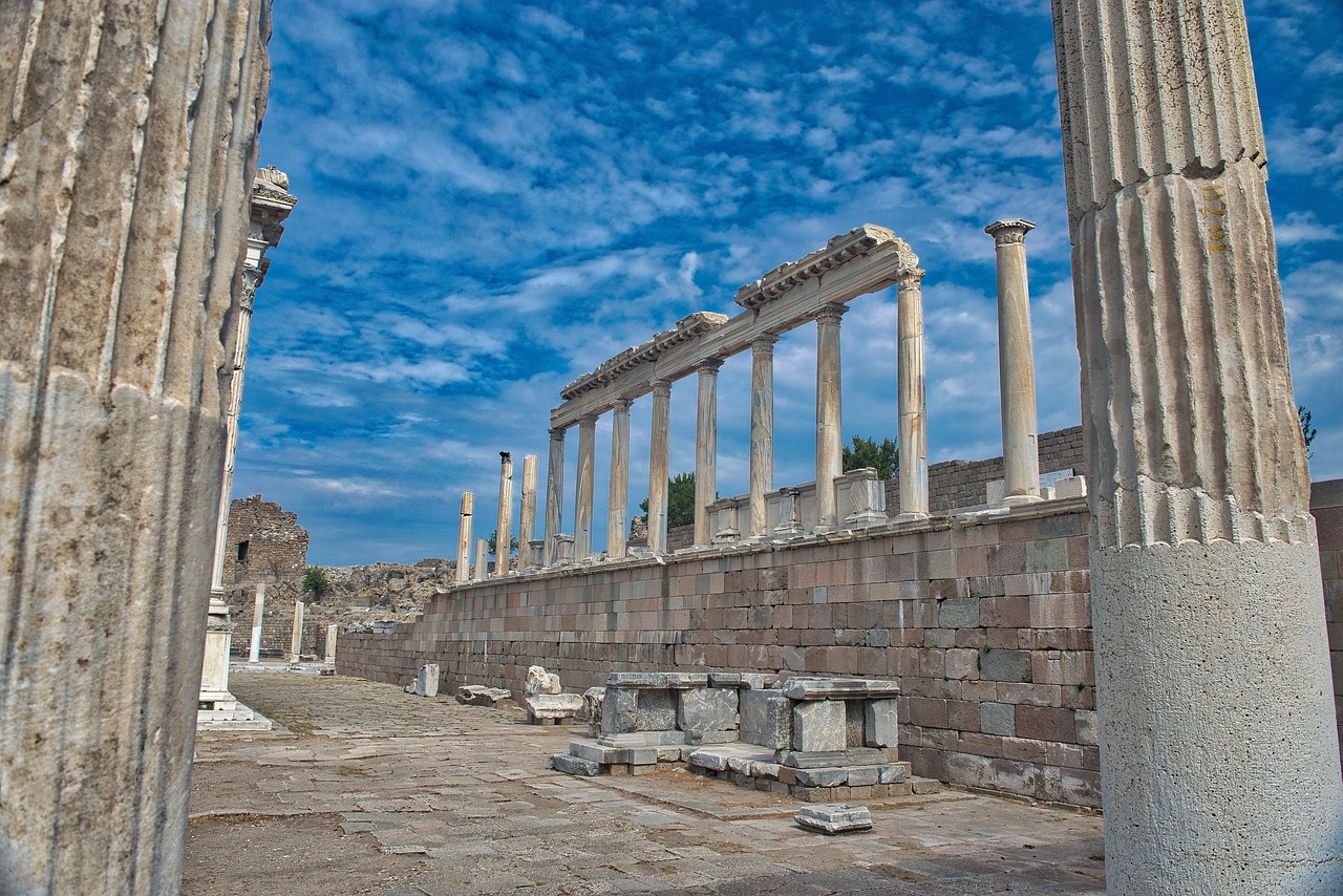 Historical Wonders and Culinary Delights in Bergama, Turkey