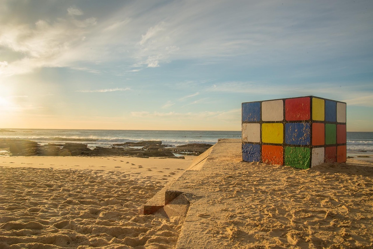 The mystery of Maroubra's Rubik's Cube has been solved but locals