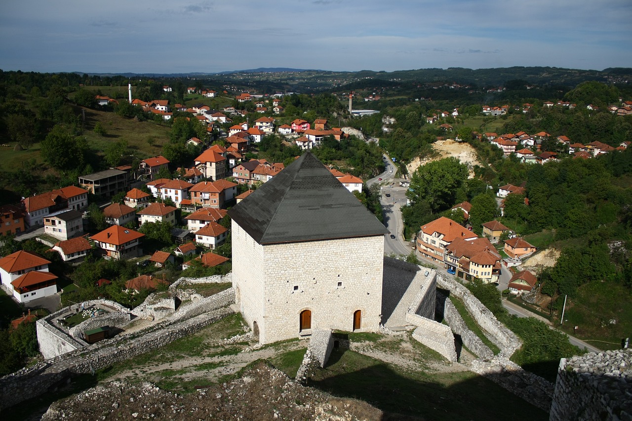 Cultural Delights and Culinary Wonders: 2-Day Sarajevo to Tešanj Castle Tour