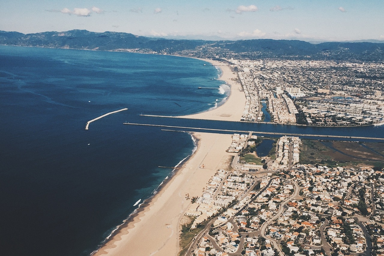 Marina Del Rey Day Trip: Beaches, Boats, and Bites