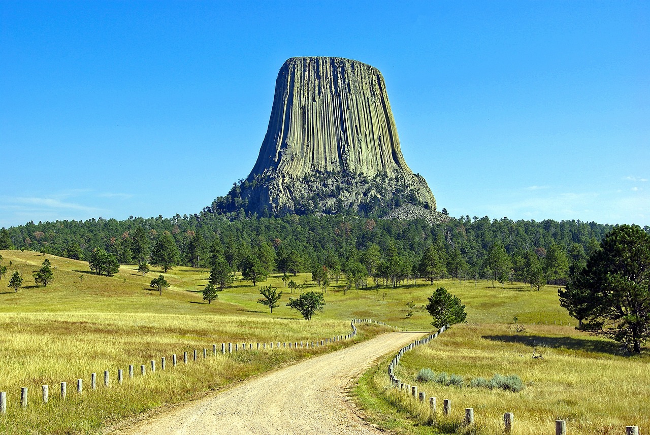 Devils Tower Delights and Wyoming Wonders