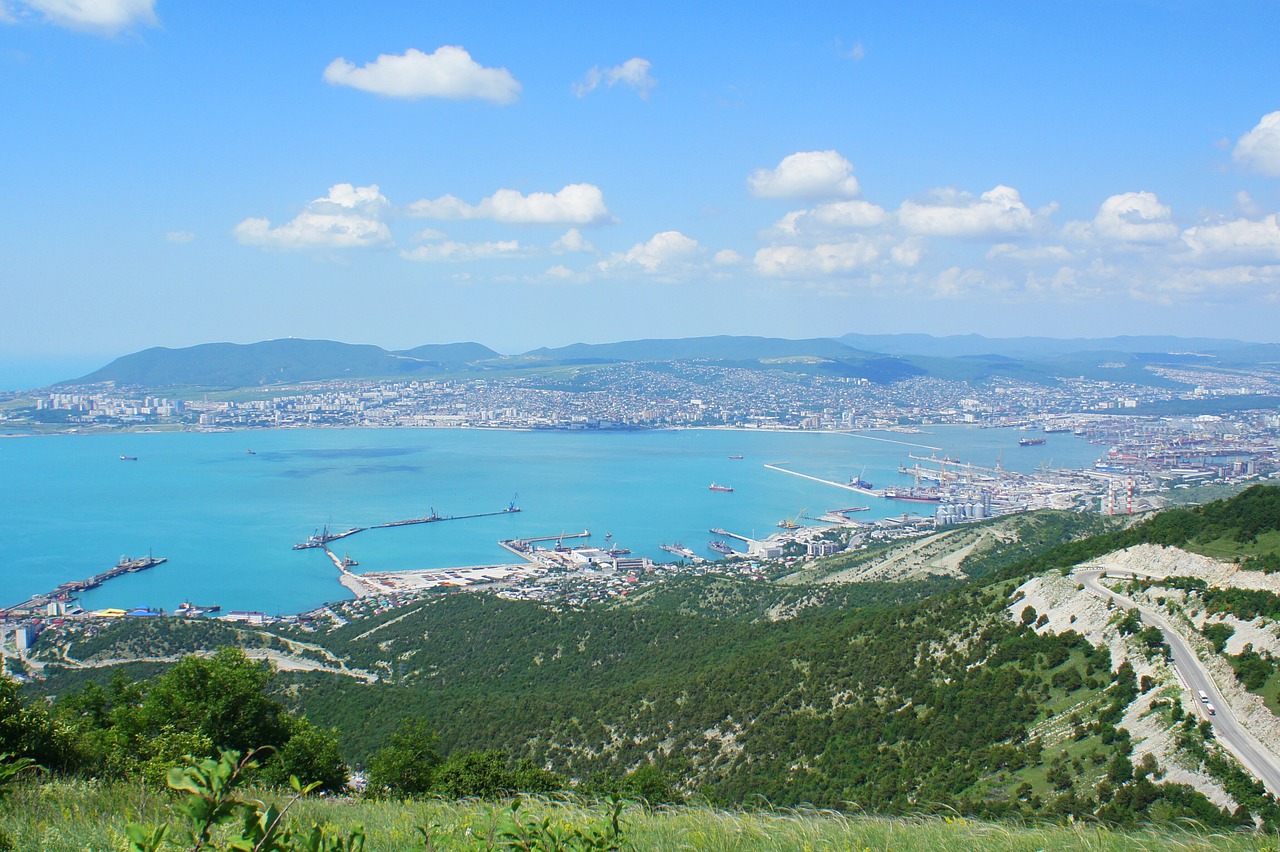 Culinary Delights and Coastal Wonders: 8-Day Novorossiysk Exploration