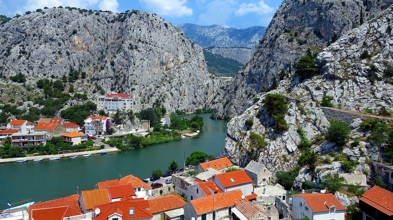 Dalmatian Delights: 8-Day Adventure in Omis, Split, and Trogir