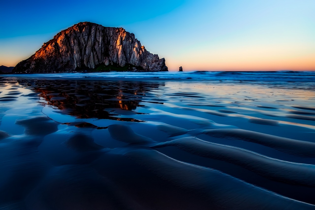 Morro Bay, California  Peacefully adventure. Travel and live