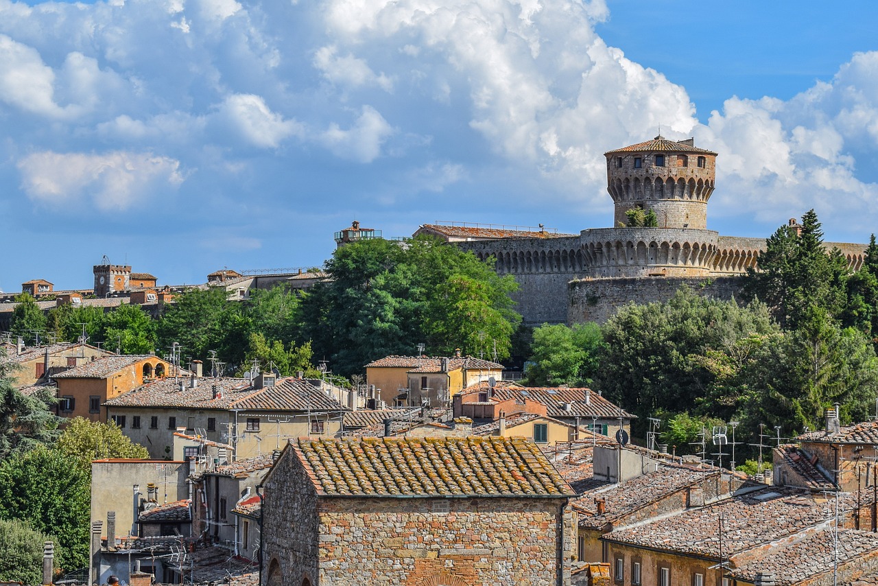 Tuscan Truffle and Wine Delights in Volterra