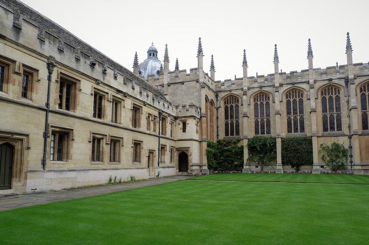 Oxford's Academic Wonders and Culinary Delights