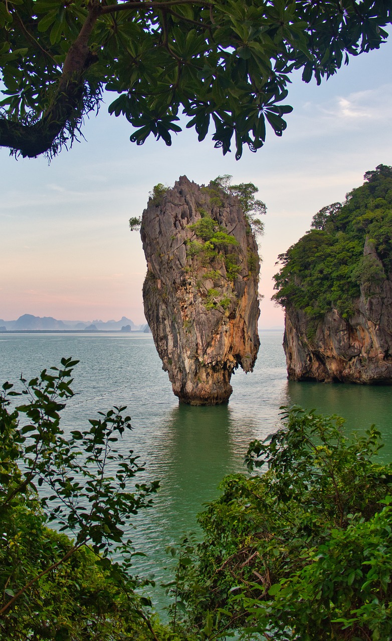 Culinary and Scenic Delights of Bueng Kan, Thailand