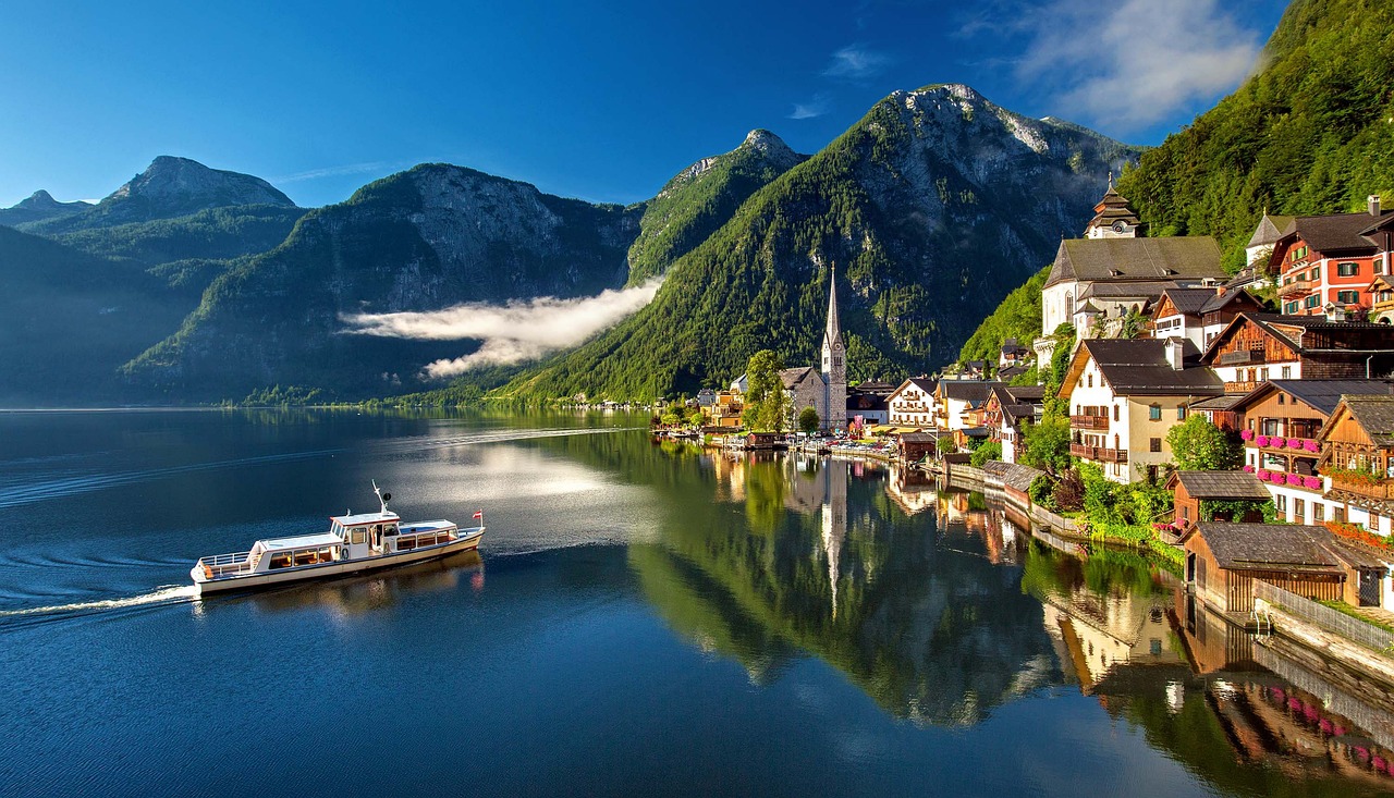 Scenic Chill Day Trip in Hallstatt