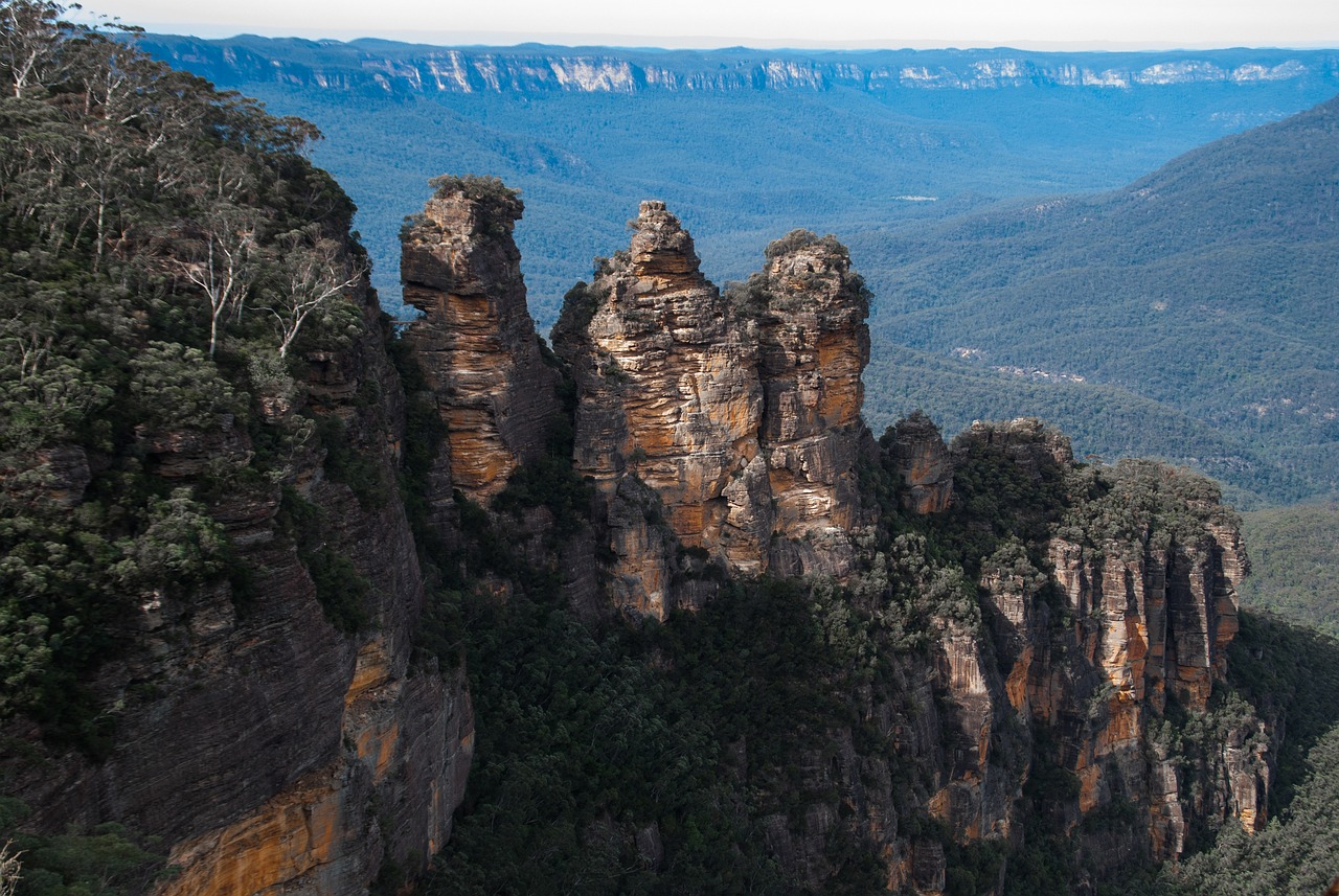 Scenic 8-Day Journey Through Oregon's Three Sisters Region