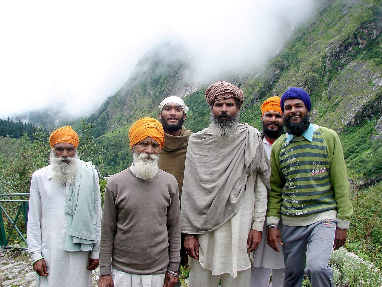 Spiritual Pilgrimage and Scenic Trek in Hemkund Sahib