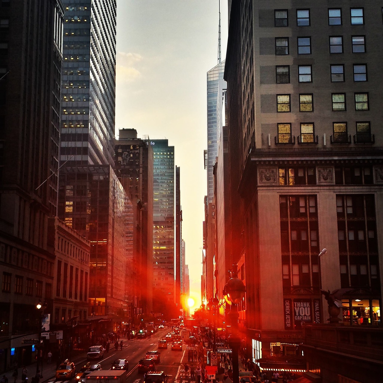 Romantic Evening Stroll and Dinner near Grand Central Station