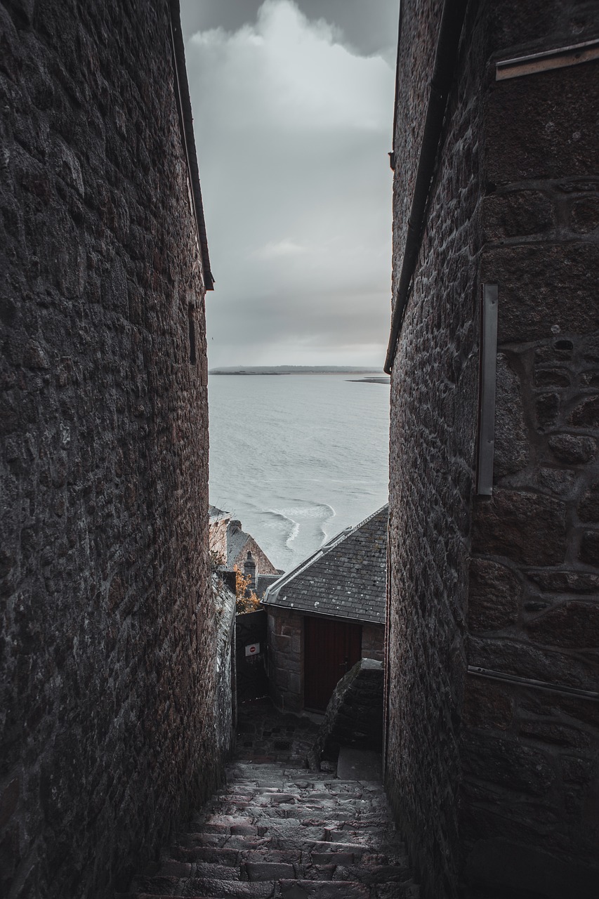 9-day Trip to Le Mont-Saint-Michel, France