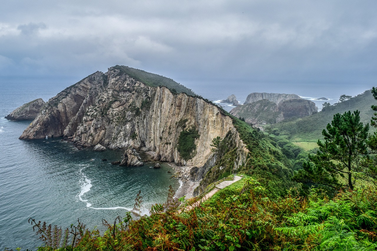 4-Day Asturias Adventure with Gastronomy and Nature