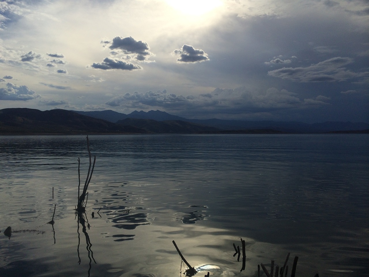 Scenic Day Trip to Roosevelt Lake