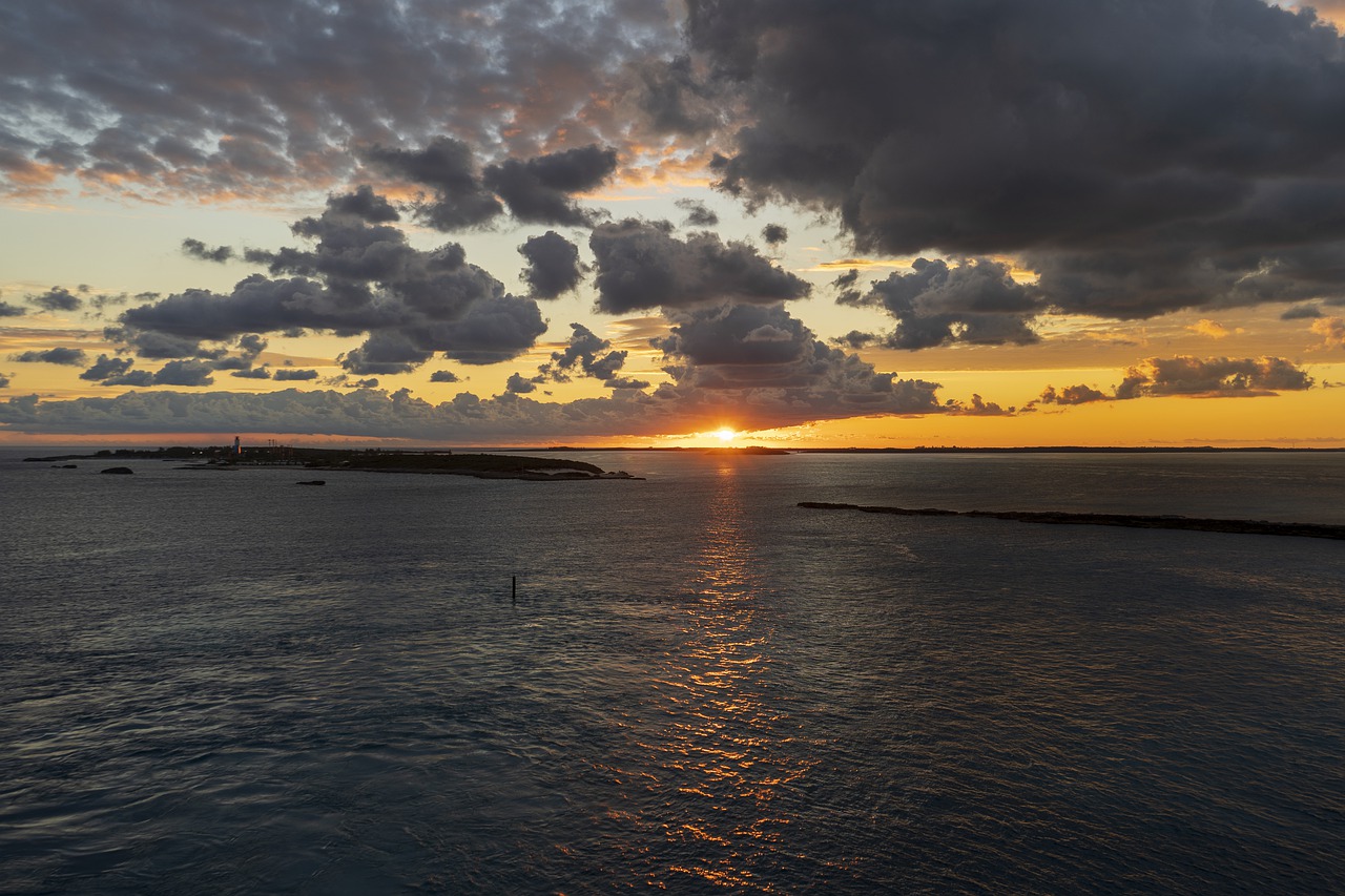 Tropical Paradise: 5-Day Getaway in Cococay, Bahamas