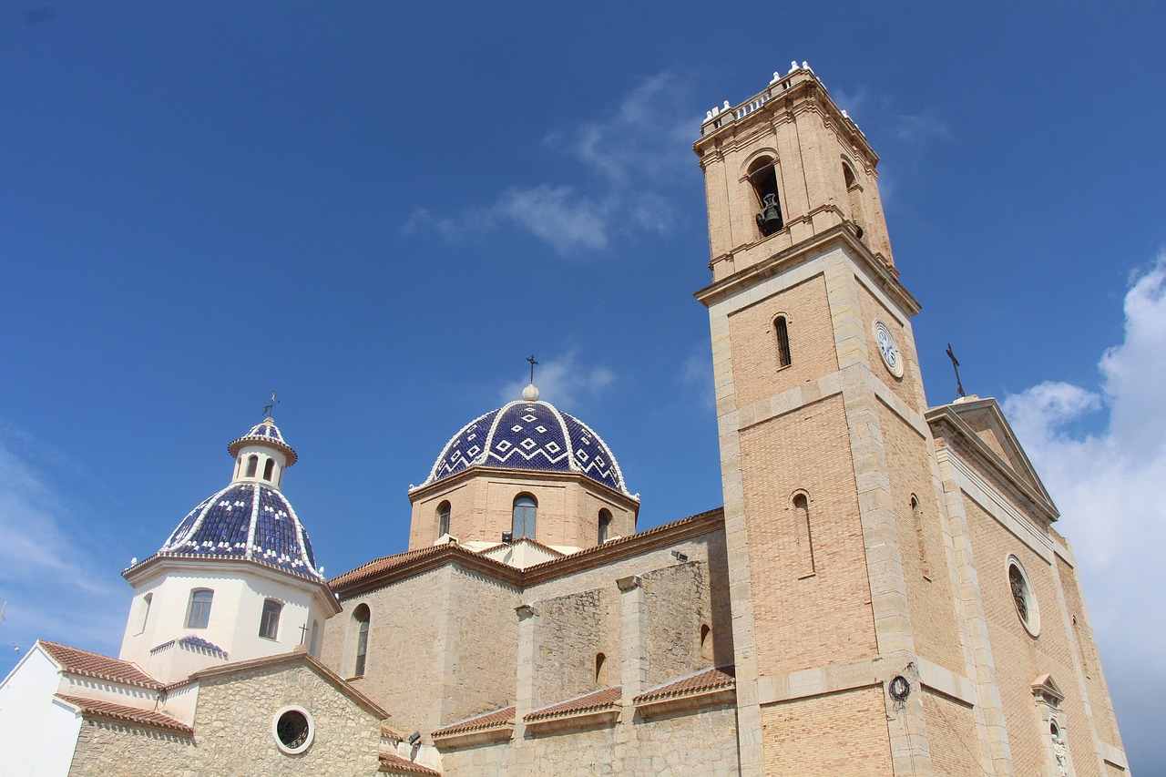 Costa Blanca Adventure: Altea, Benidorm, and Dénia