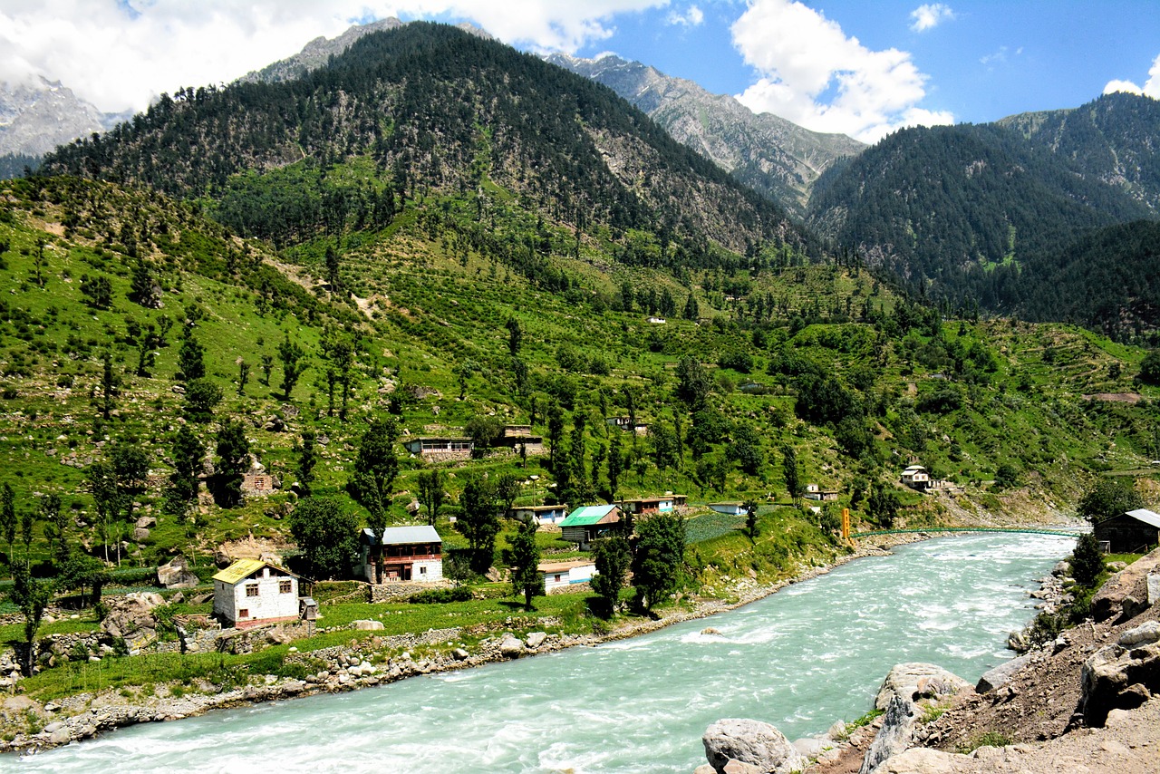 Cultural and Culinary Delights in Sawat
