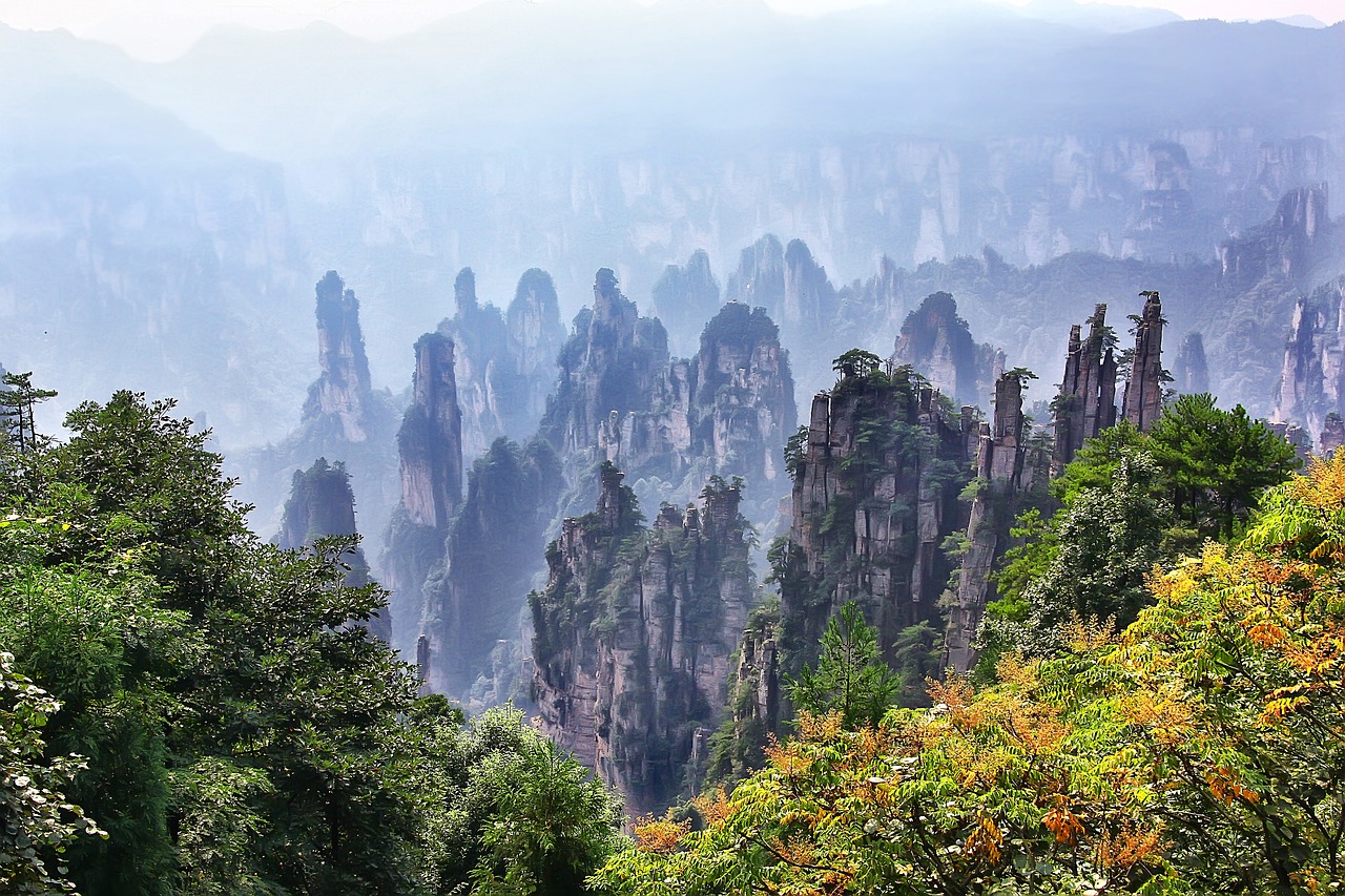 Aventura de 3 días en Zhangjiajie: Parque Nacional, Montaña Tianmen y Gastronomía Local