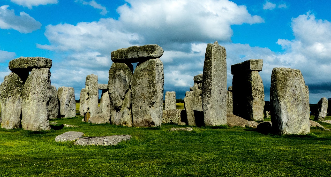 4-Day Wiltshire Adventure: From Stonehenge to Jane Austen's Bath