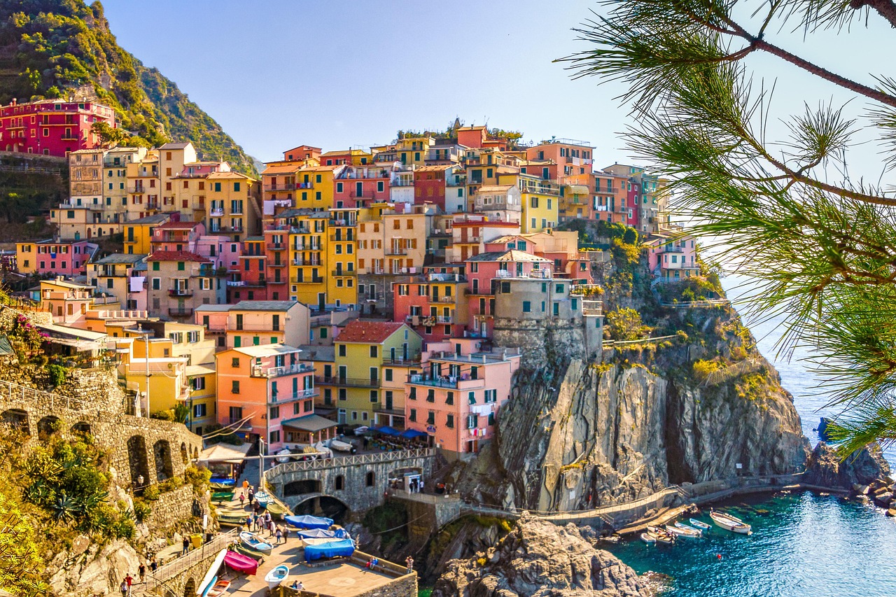 Cinque Terre Delights: Views, Pasta, and Seafood