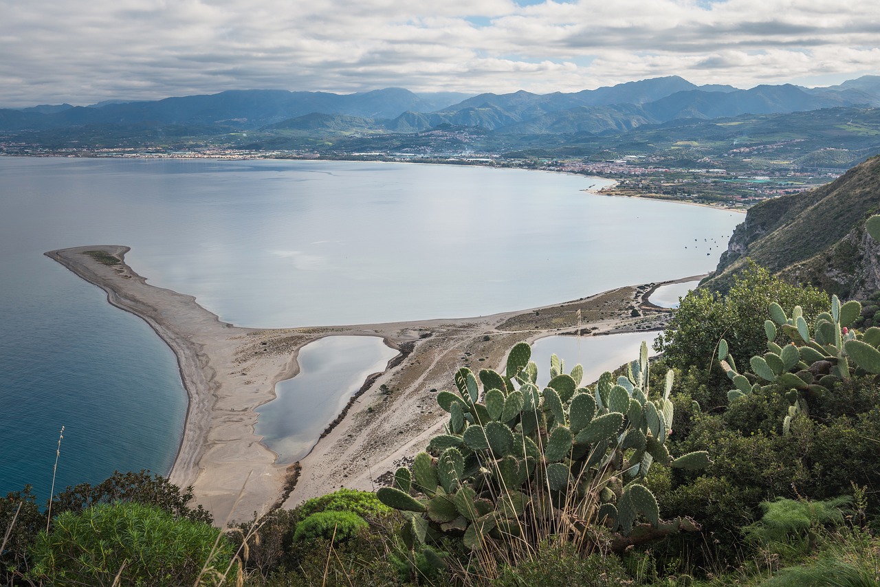 Sicily: A 10-Day Journey Through History, Cuisine, and Coastal Beauty