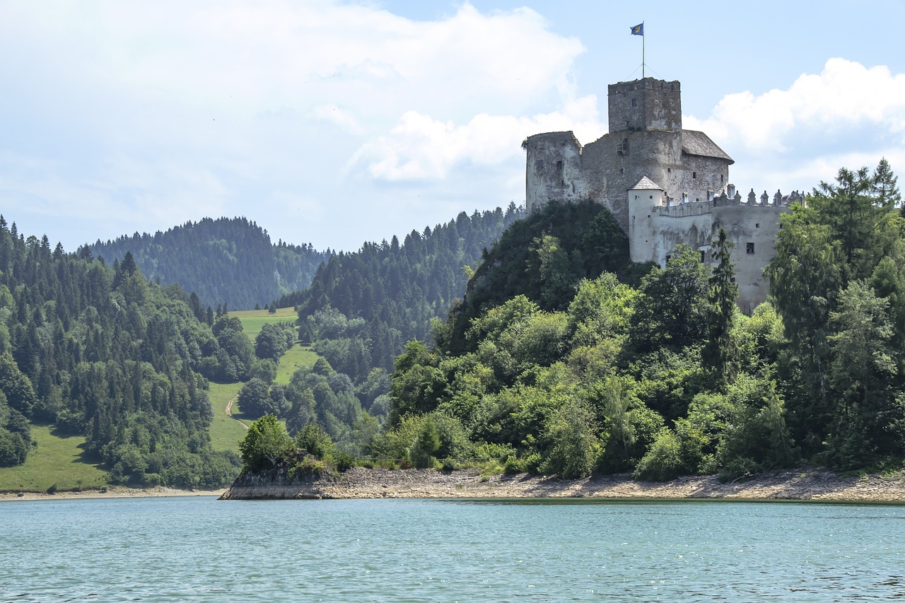 Castle and Nature Adventure in Czorsztyn