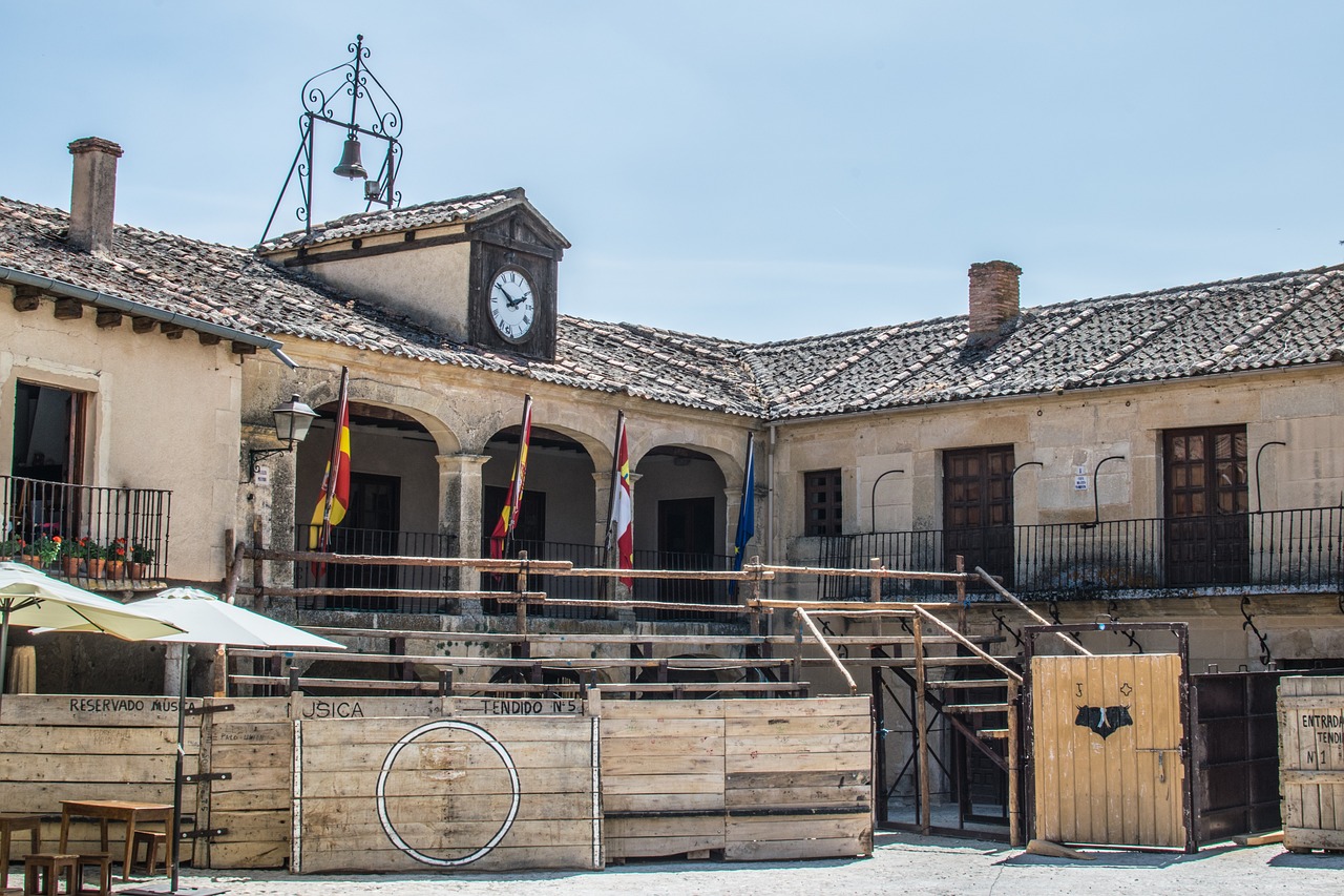 Día de Exploración en Pedraza y Visita al Castillo