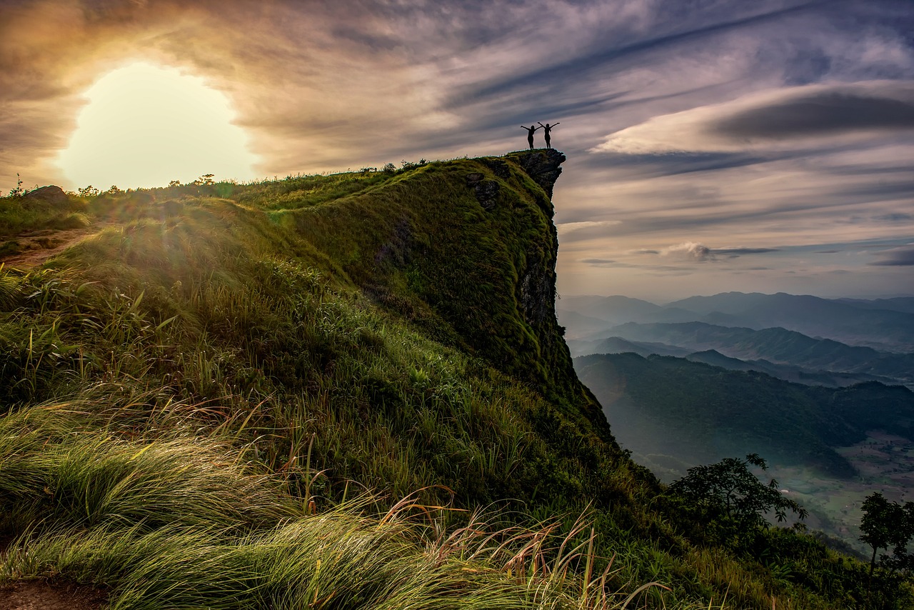 Golden Triangle and Mountain Adventures in Chiang Rai with Mom and Dog