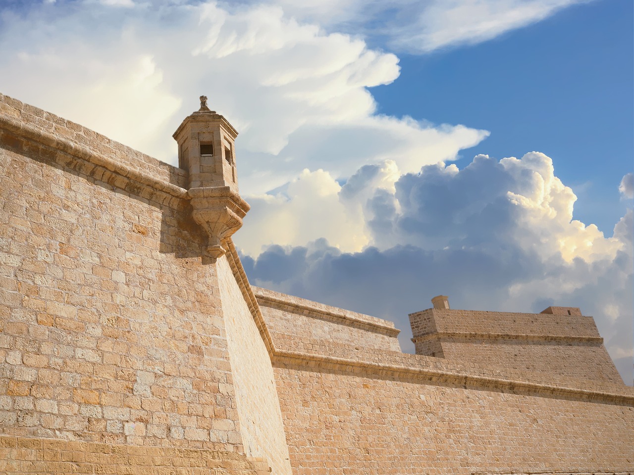 Historical Marvels and Culinary Delights in Birgu