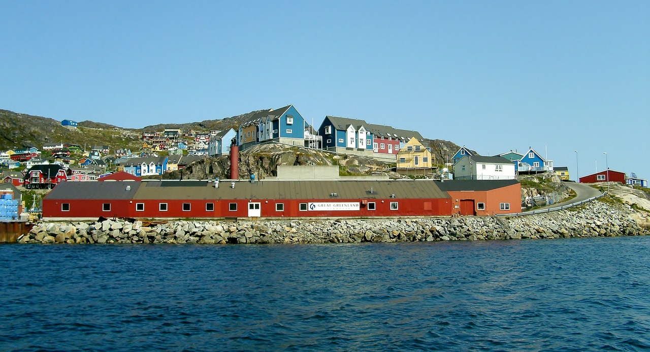 Arctic Adventure: 5-Day Exploration of Qaqortoq and Surroundings